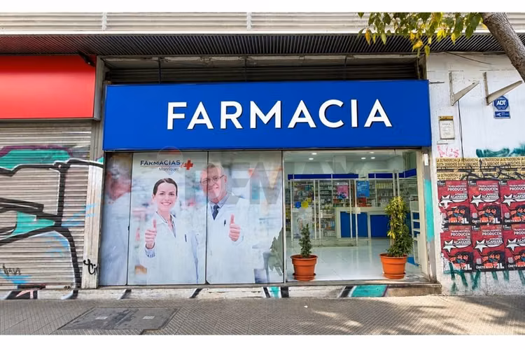 Local alto flujo con acceso dual en portugal