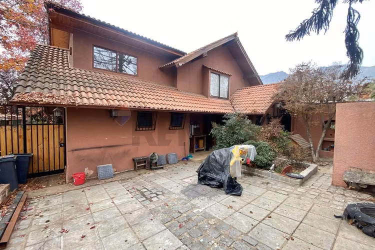 Oportunidad - casa en barrio casa grande peñalolén