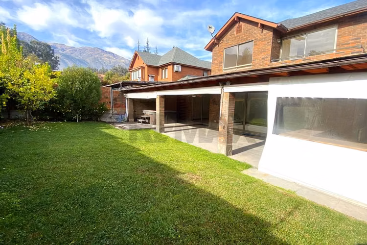 Casa faldeos las pircas lista para habitar