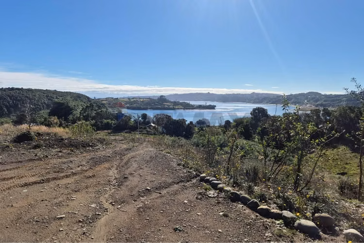 Lote 3,6 ha orilla de mar cohen, quinchao unico!