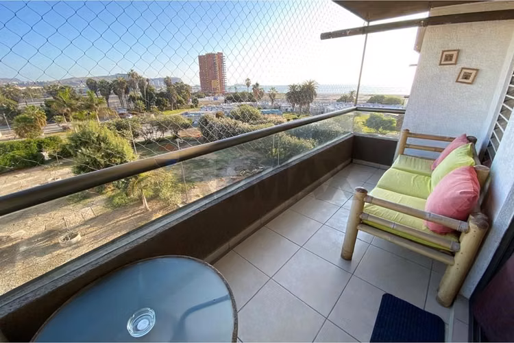 "arriendo dpto. cond. socoroma vista al mar arica"