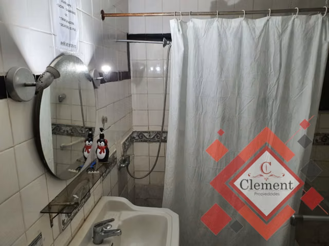 Habitación Amoblada a Pasos del Metro y Servicios en V.Alemana (Centro)