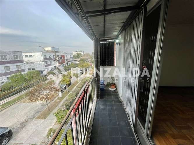 Dpto amplio en venta de 3 dorm. en Maipú