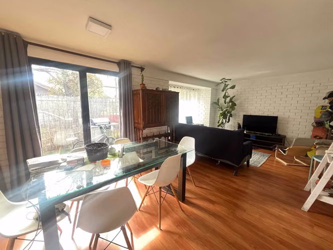 Excelente ubicación amplia casa 4D+3B patio (169153)