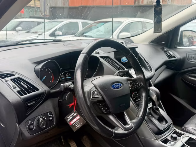 FORD ESCAPE - Imagen 7
