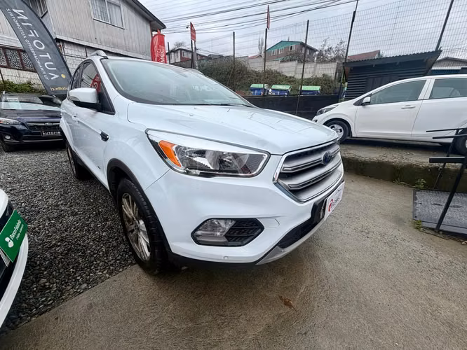 FORD ESCAPE - Imagen 2