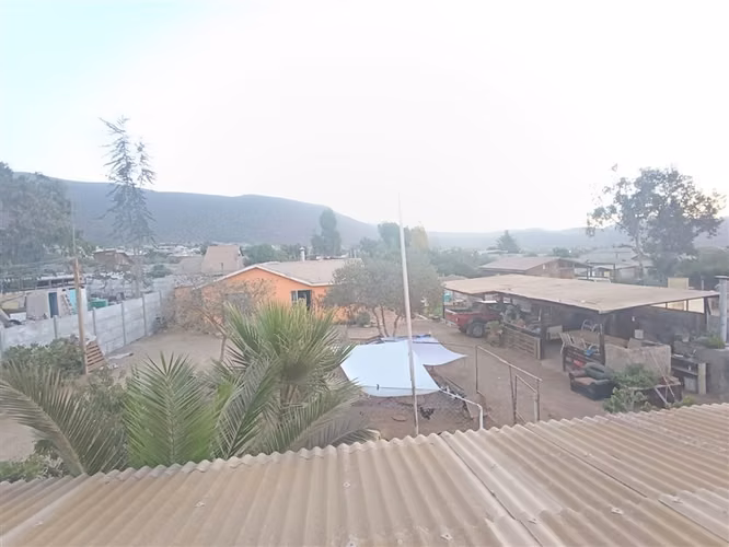 Inversión con Dos Casas y Local en Rinconada