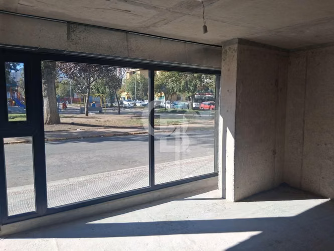 Local comercial en Santiago Poniente Plaza Panamá 65m2