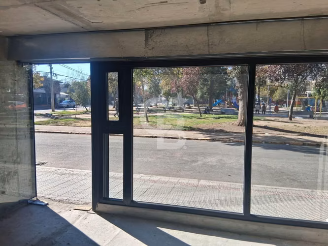 Local comercial en Santiago Poniente Plaza Panamá 65m2