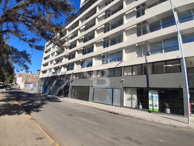 Local comercial en Santiago Poniente Plaza Panamá 65m2