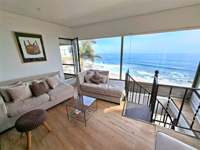 Venta Casa Reñaca,vista al mar 5 dorm. 4 baños 2 estac