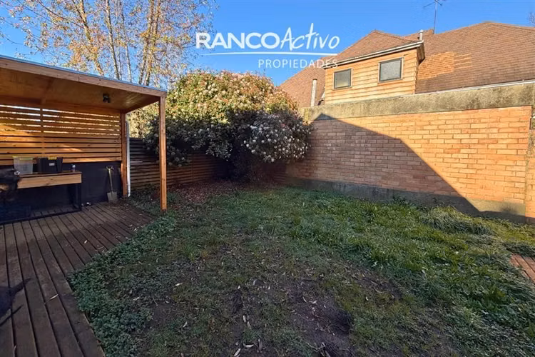 Amplia y Moderna Casa esquina El Bosque, Valdivia, 3D/3B
