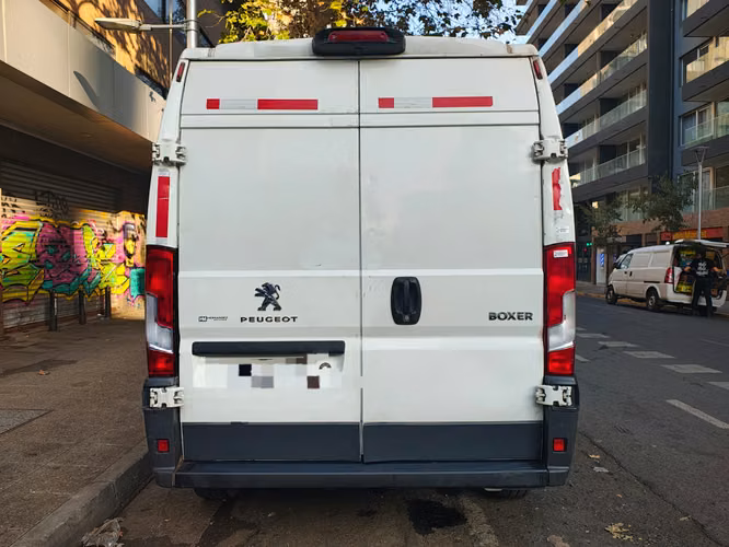 VENDO PEUGEOT BOXER HDI2.2 AÑO 2018