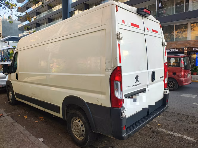 VENDO PEUGEOT BOXER HDI2.2 AÑO 2018