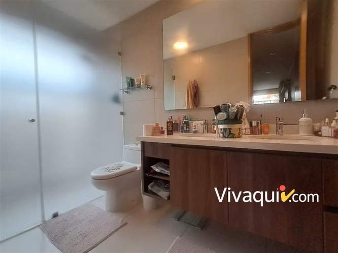 Casa en arriendo de 4 dorm. en Colina