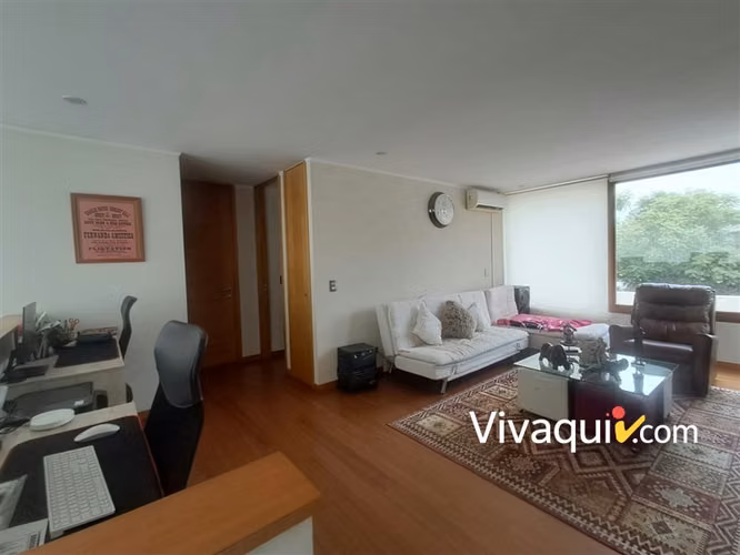 Casa en arriendo de 4 dorm. en Colina