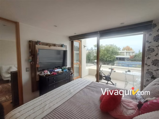 Casa en arriendo de 4 dorm. en Colina