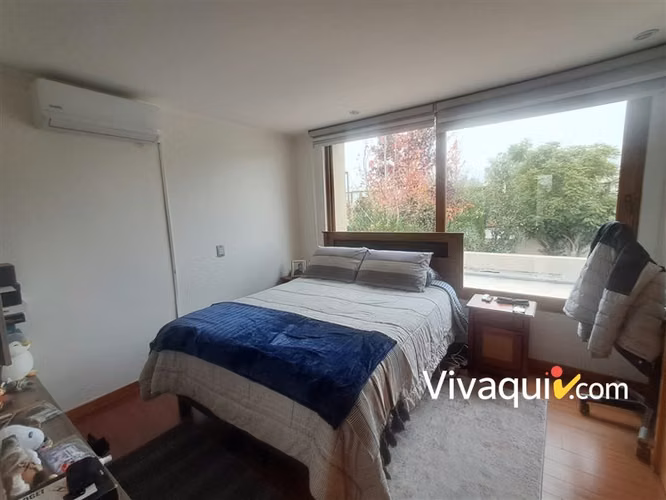 Casa en arriendo de 4 dorm. en Colina