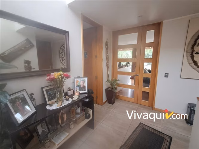 Casa en arriendo de 4 dorm. en Colina