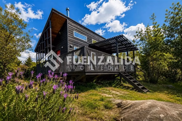 Parcela con TinyHouse Vista al Calbuco a 15min de P. Varas
