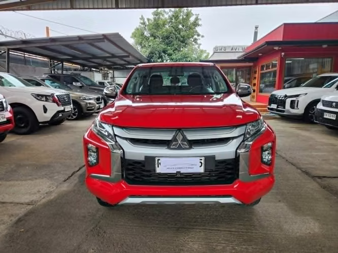 MITSUBISHI L200 CRT KATANA 4x4  Diesel, RECIBO VEHICULOS