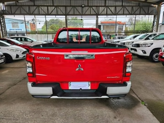 MITSUBISHI L200 CRT KATANA 4x4  Diesel, RECIBO VEHICULOS