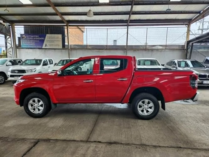 MITSUBISHI L200 CRT KATANA 4x4  Diesel, RECIBO VEHICULOS