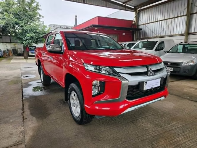 MITSUBISHI L200 CRT KATANA 4x4  Diesel, RECIBO VEHICULOS