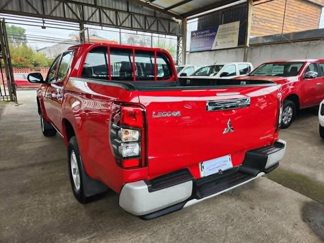 MITSUBISHI L200 CRT KATANA 4x4  Diesel, RECIBO VEHICULOS
