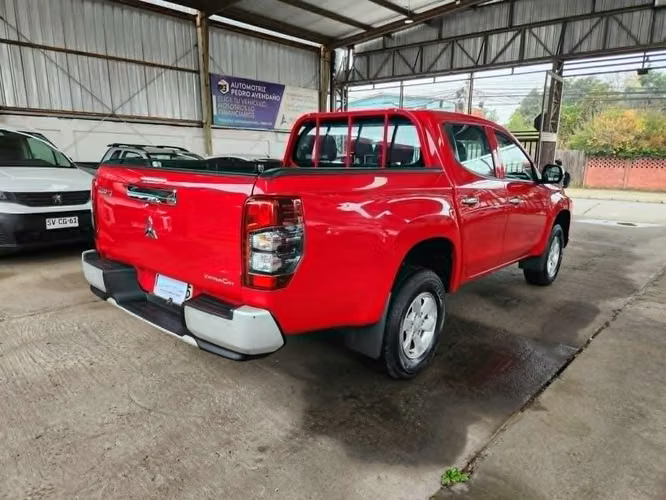 MITSUBISHI L200 CRT KATANA 4x4  Diesel, RECIBO VEHICULOS