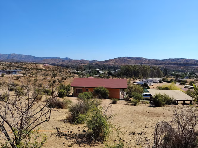 ARRIENDO DOS CASAS EN MEDIA HECTAREA