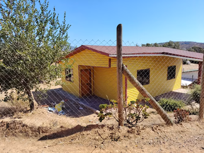 ARRIENDO DOS CASAS EN MEDIA HECTAREA