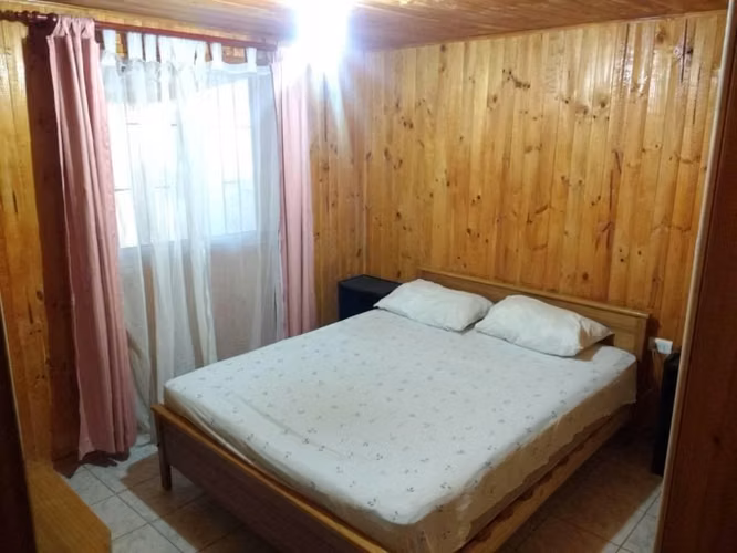 Venta de Propiedad con Casa Principal y 2 Cabañas en Balneario San Carlos, El Tabo - Imagen 5