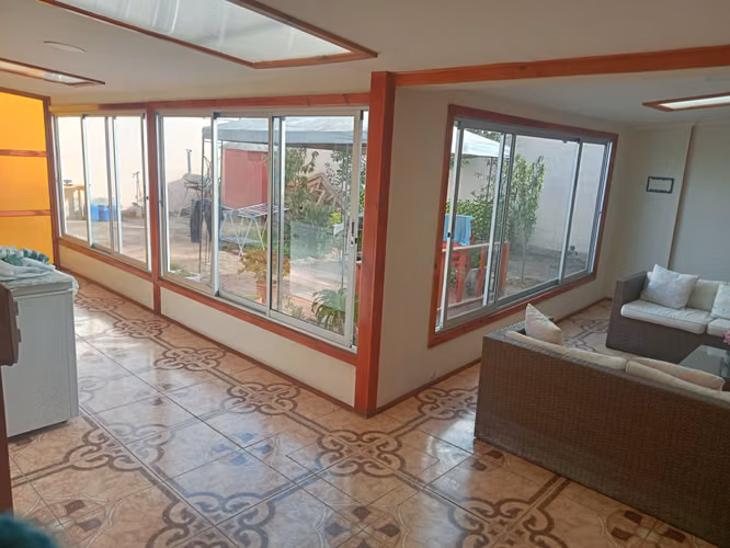  EN ARRIENDO: Amplia y Luminosa Propiedad en Tierras Blancas, Coquimbo