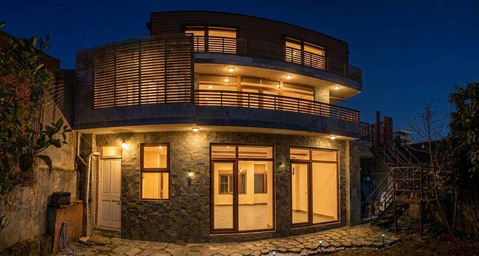 EXCELENTE CASA LOMAS SAN ANDRES