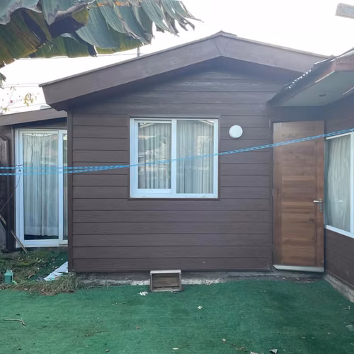 EL PRECIO ES CONVERSABLE Y LA CASA TIENE VENTANAS CON TERMOPANEL Y AISLACION TERMICA