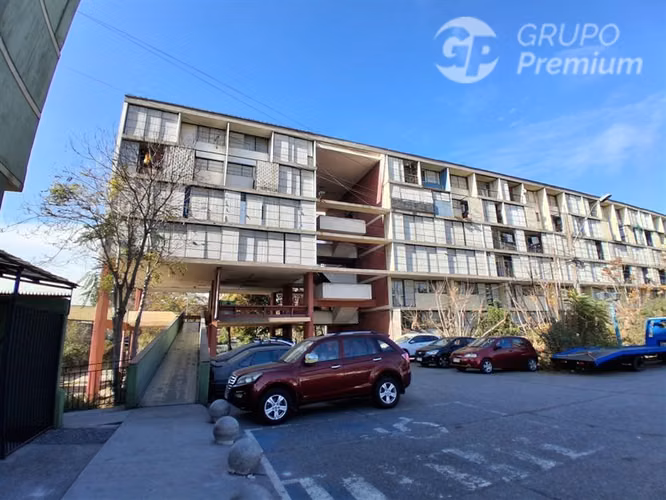 Departamento en venta de 3 dorm. en Estación Central