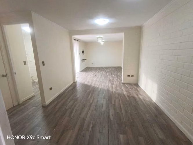 Arriendo hermosa y amplia casa en colina