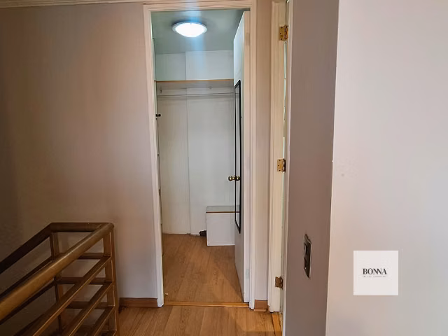  Vive o invierte en Bellavista: departamento dúplex con gran conectividad - Imagen 17