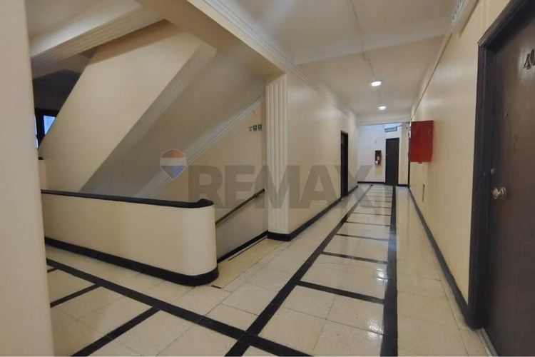 Arriendo oficina ,metro moneda