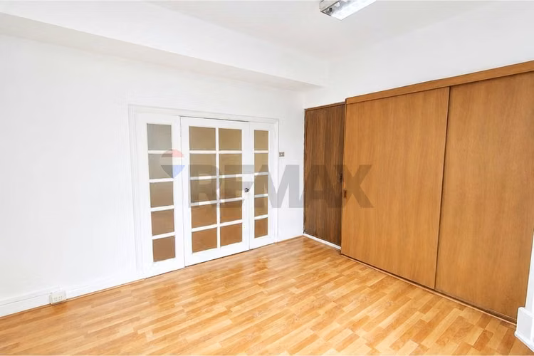 Arriendo oficina ,metro moneda