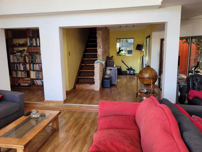 Casa Amplia con Patio en Chorrillos.  (169310)