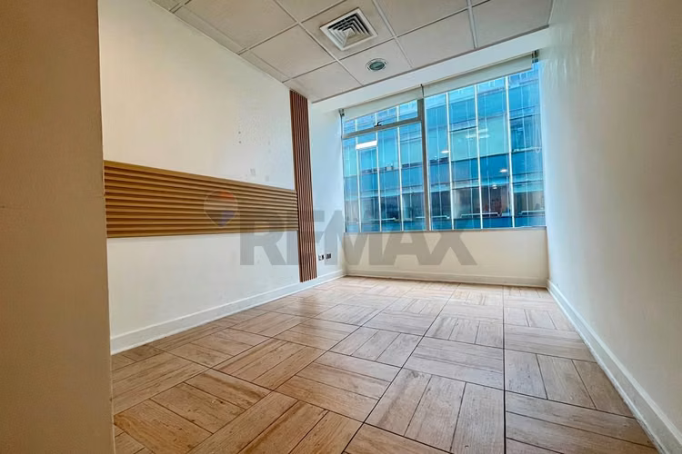 A pasos de clínica las condes y redsalud vitacura - Imagen 9