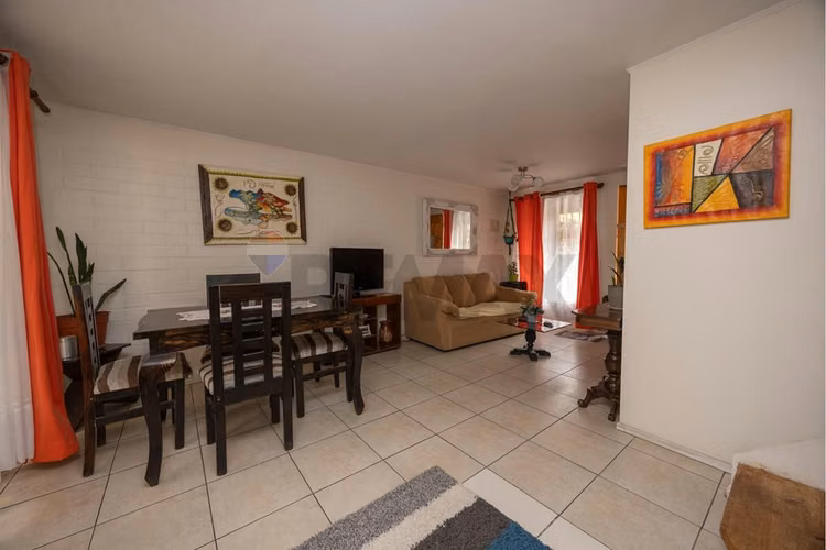 Casa en venta cond. lomas de eyzaguirre (pte alto)