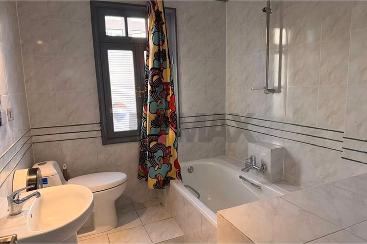 Casa 5d+3b+4 estac. plaza sucre - Imagen 13