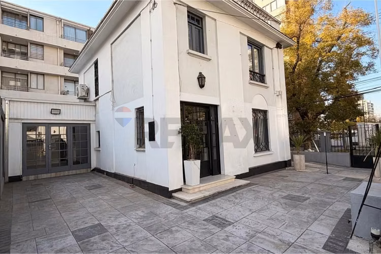 Casa 5d+3b+4 estac. plaza sucre - Imagen 1
