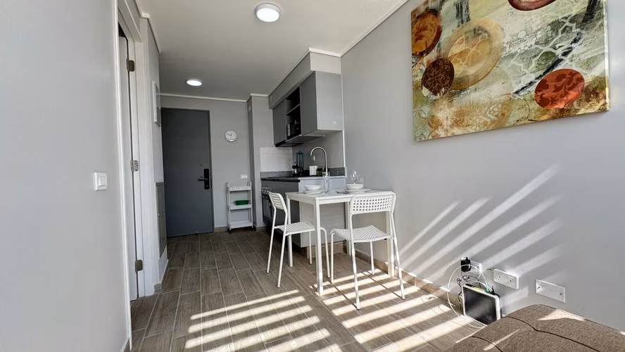 ARRIENDO 1D1B Amoblado - Metro Rondizzoni
