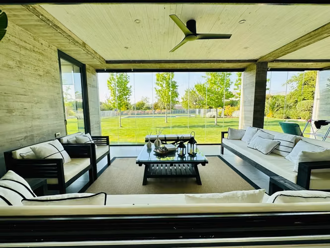 ELEGANCIA CON MINIMALISMO VIÑAS DE CHICUREO - ULTIMA UNIDAD - Imagen 9