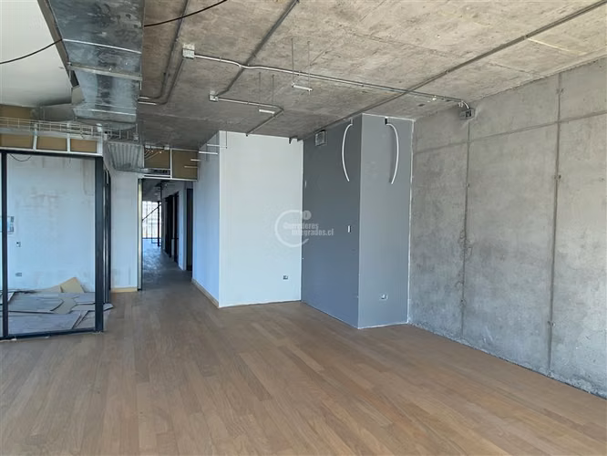 Oficina en venta en Bellavista Edificio PITS, nueva 136 m2