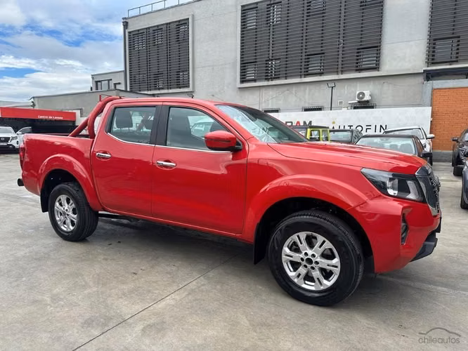 Nissan Navara 2.3D DC XE